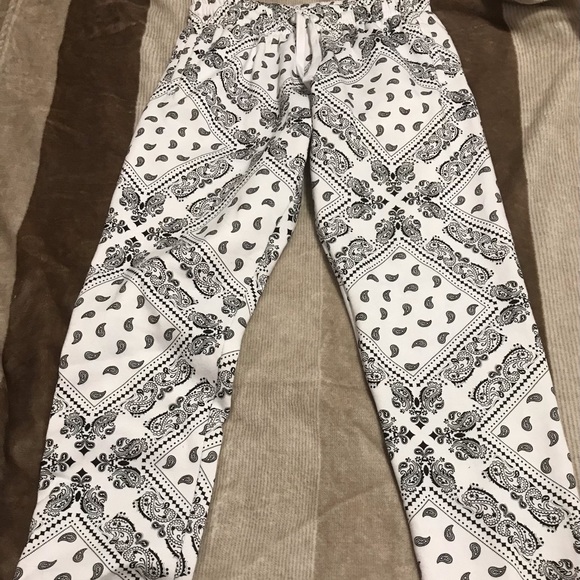 White Bandana Boyfriend Jogger - Picture 2 of 4